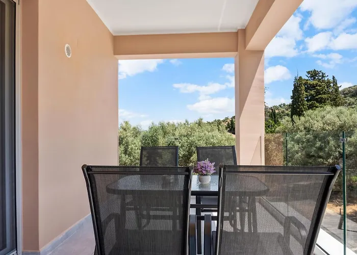 Aparthotel Robin's Apolpaina