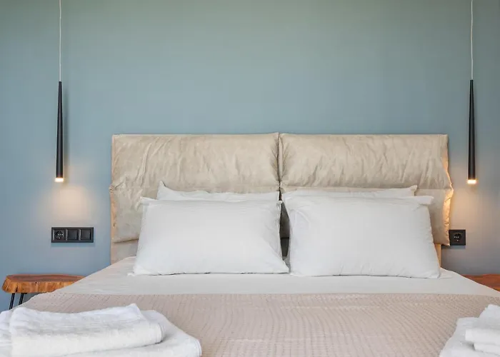 Robin's Aparthotel Apolpaina