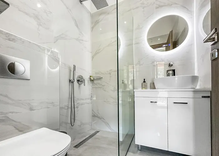 Robin's Aparthotel Apolpaina