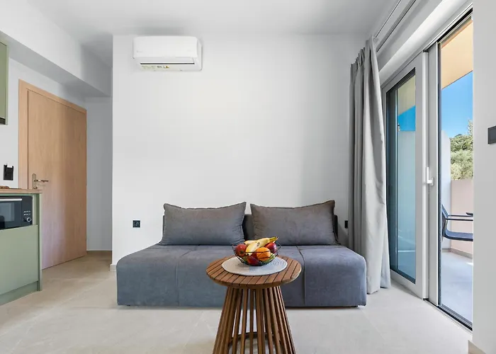 Aparthotel Robin's Apolpaina