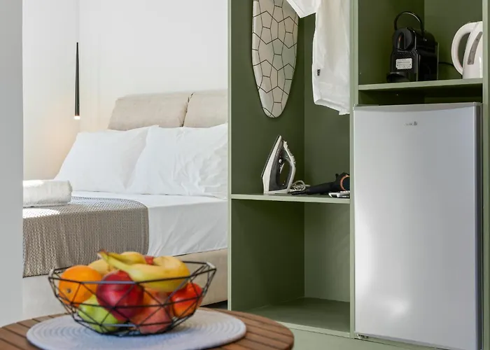 Robin's Aparthotel Apolpaina